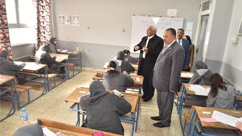59 ألف طالب وطالبة يؤدون امتحانات الشهادة الاعدادية بأسيوط