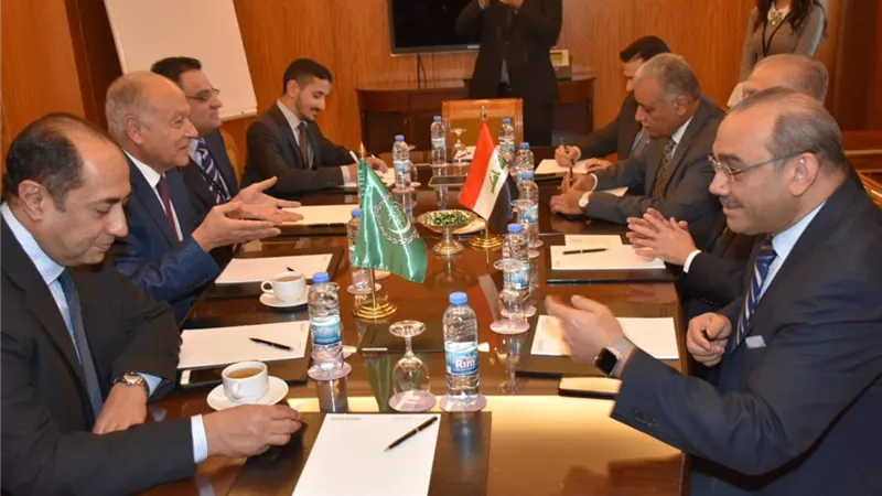أبو الغيط يبحث مع وزير خارجية العراق أهم الموضوعات المطروحة على جدول أعمال قمة بيروت