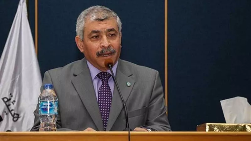 شاهين يبحث تطوير العمل مع الكيانات والشركات بميناء دمياط
