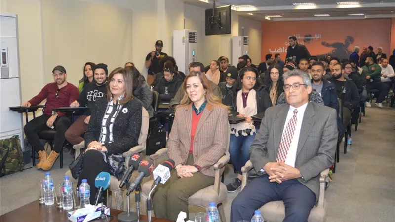 الهجرة تنظم زيارة للمصريين بأستراليا إلى أكاديمية تدريب الشباب