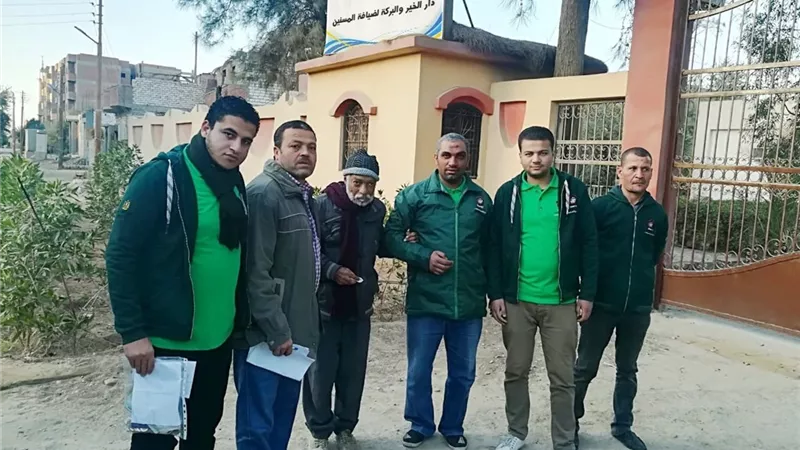 فريق التدخل السريع يودع 3 حالات بدار رعاية المسنين