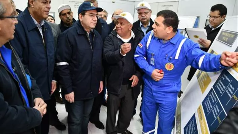 الملا: الوزارة تنفذ برنامج عمل لتنمية الثروة البترولية بـ