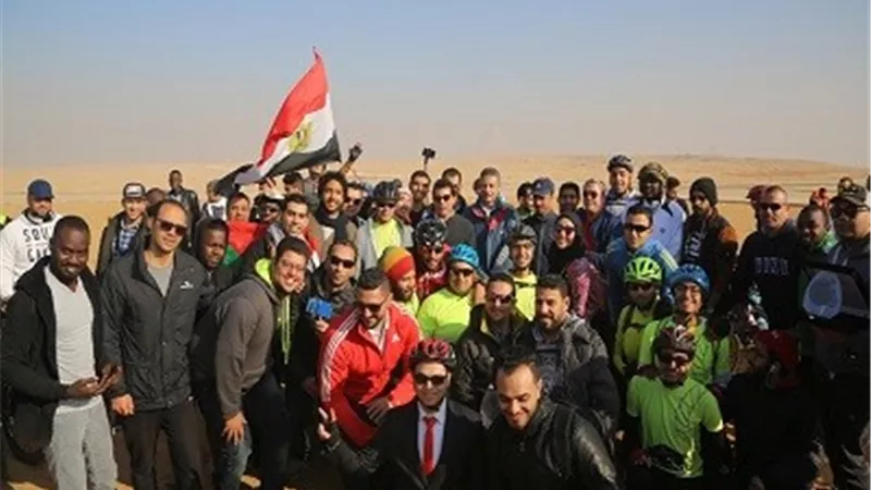 صبحى يقود ماراثون الدراجات للشباب العربي فى سفح الأهرامات