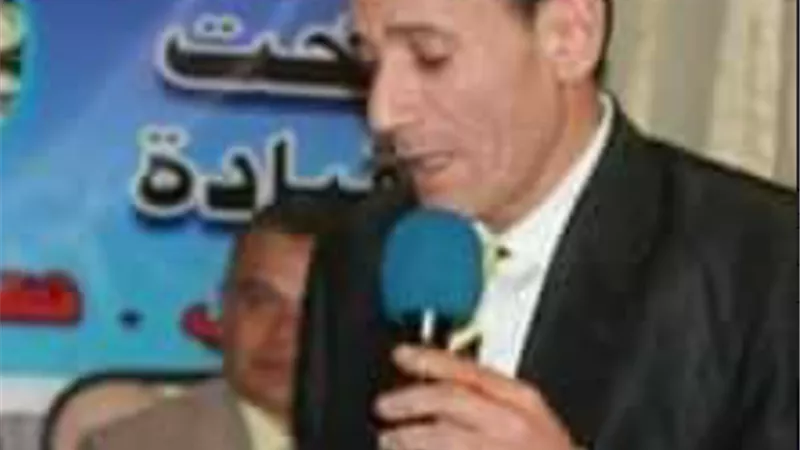 فن الضاد في دواوين السيد العبد بمعرض الكتاب