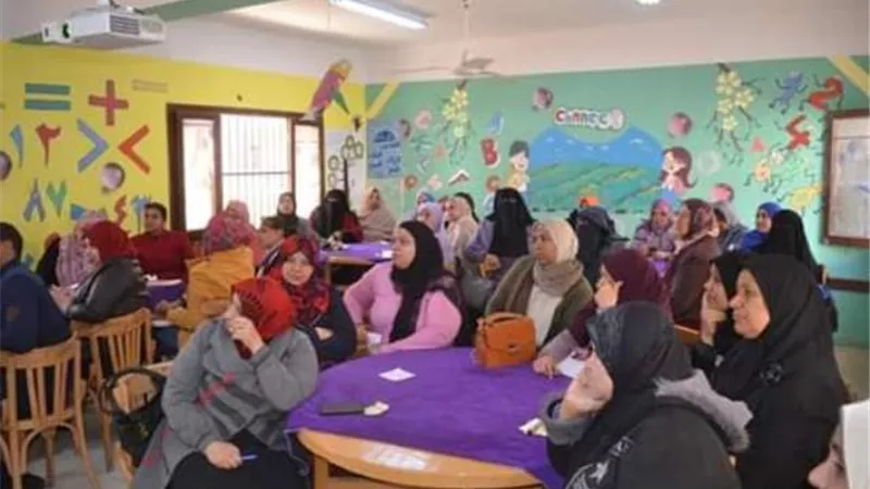 تعليم الوادى الجديد تدرب معلمى الصفوف الأولى وفقا للمنظومة الجديدة .صور