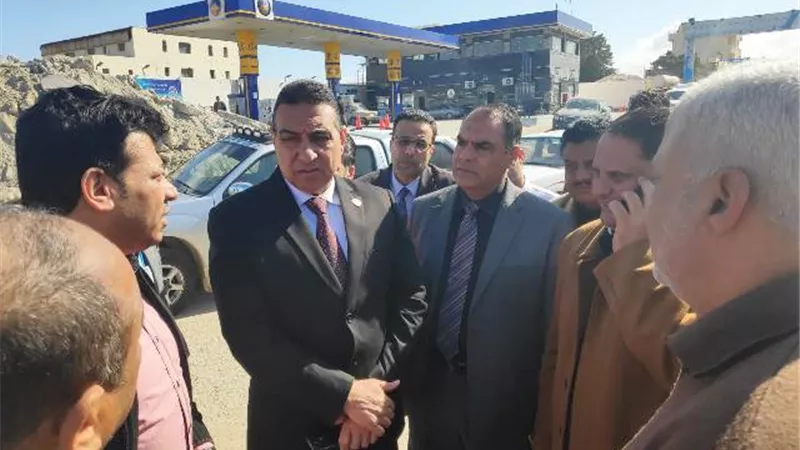 سكرتير وقيادات مطروح يبحثون انشاء كوبري مشاة بالحمام .صور
