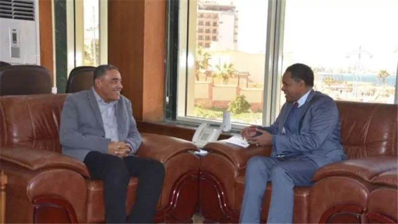 مدير برنامج الغذاء العالمي بمصر يزور محافظ مطروح