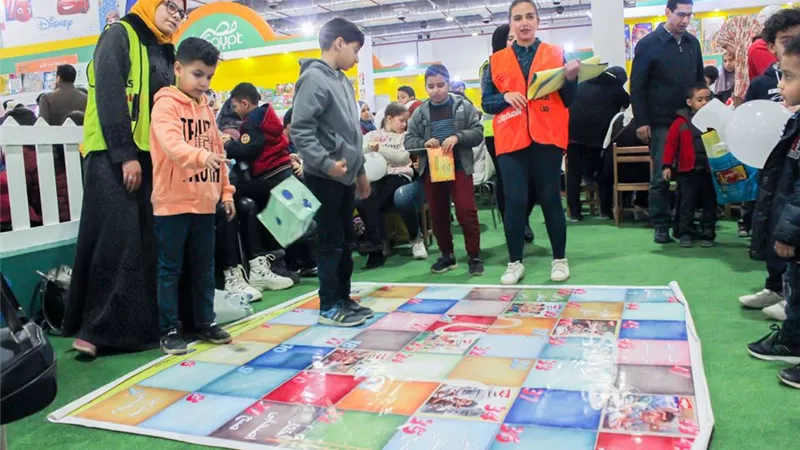 إقبال كثيف بحناح الطفل بمعرض القاهرة الدولى للكتاب..صور