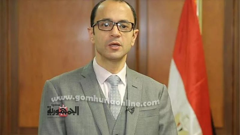 النيابة الإدارية تكرم أرملة شهيد الشرطة وتثمن تضحيات رجالها.. فيديو