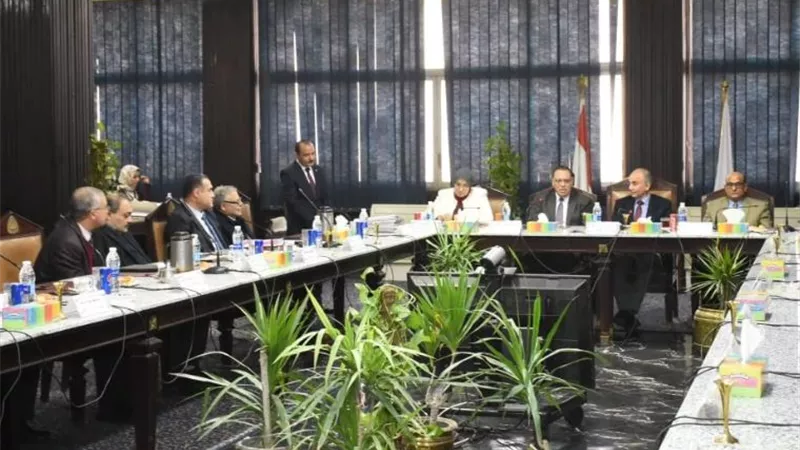 بعد موافقة مجلس الجامعة استحداث دبلومات مهنية وضم برامج تدريبية جديدة بجامعة الزقازيق