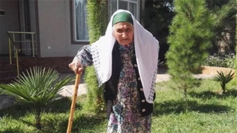 وفاة أكبر معمرة على وجه الأرض عن عمر ناهز 127عاماً بطاجيكستان