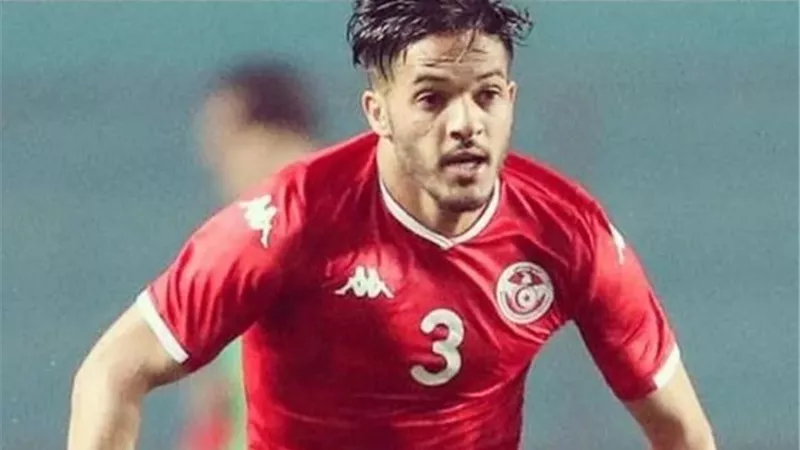الاهلى يحسم موقفه من انضمام مدافع النجم الساحلى