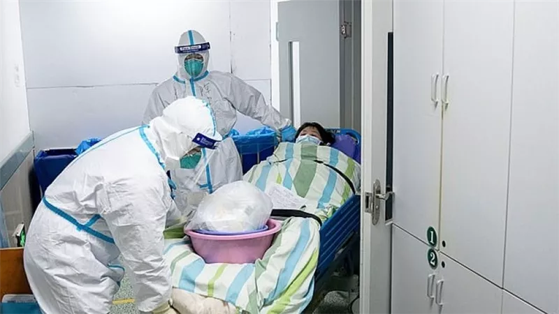 الصين تعلن 170 حالة وفاة و7736 إصابة بفيروس كورونا الجديد