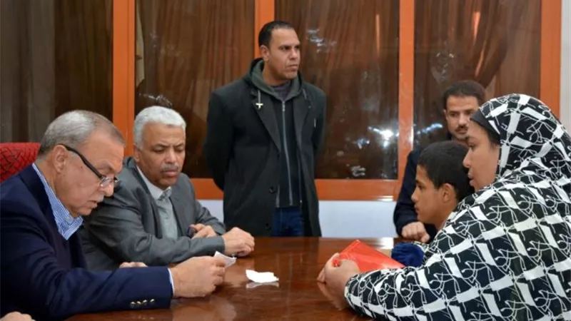 محافظ القليوبية يلتقى المواطنين بديوان المحافظة لحل مشاكلهم