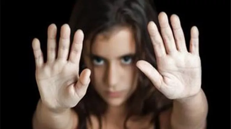 اللجنة الوطنية للقضاء على ختان الإناث تنعى طفلة أسيوط