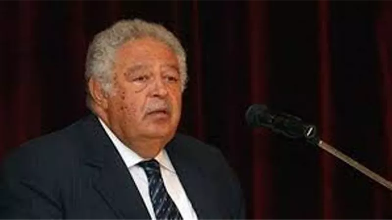 رجائي عطية يتقدم بأوراق ترشحه على منصب نقيب المحامين