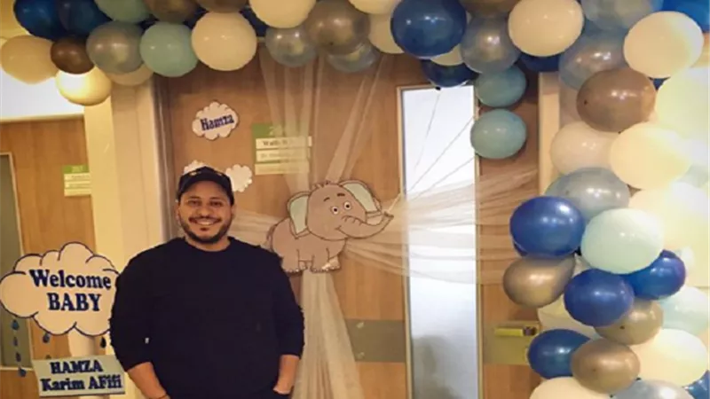 نجم مسرح مصر يرزق بمولوده الثانى حمزة