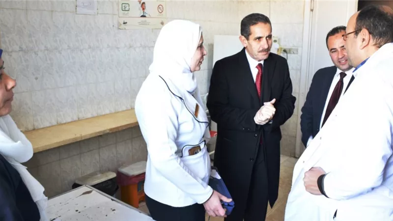 محافظ الغربية .. غلق 8 منشآت غذائية إدارياً لمخالفتها الإشتراطات الصحية