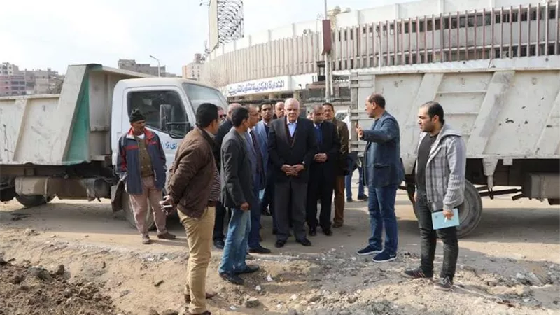 محافظ الجيزة يتفقد شوارع ربيع الجيزى والبحر الاعظم والمنيب