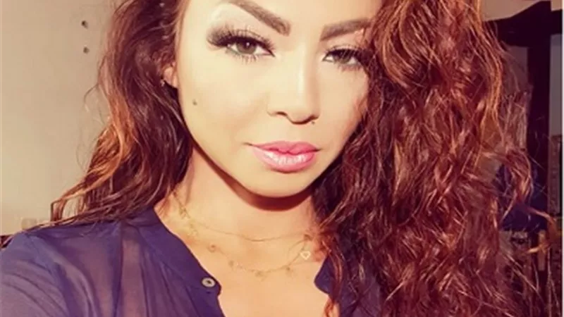 دوللى شاهين تشعل انستجرام بإطلالة مثيرة