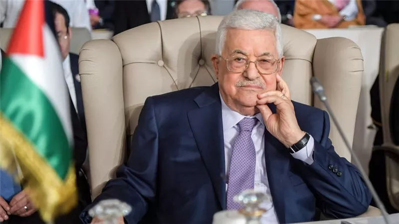 عباس :اجتماع الجامعة العربية لمنع ترسيم الإعلان الأمريكي كمرجع دولي
