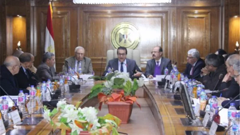 فصل ١٧٧طالبا ثبت قبولهم بالجامعات الخاصة بشهادات مزورة