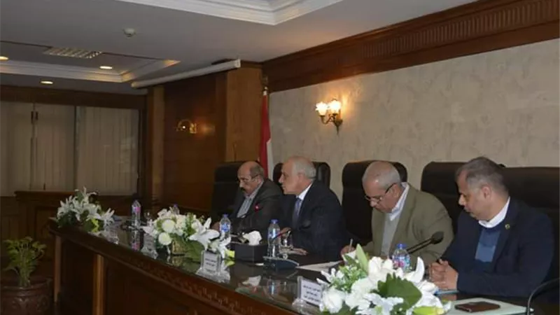 محافظ الجيزة: منح شركات النظافة مهلة شهر للنهوض بمستوي النظافة