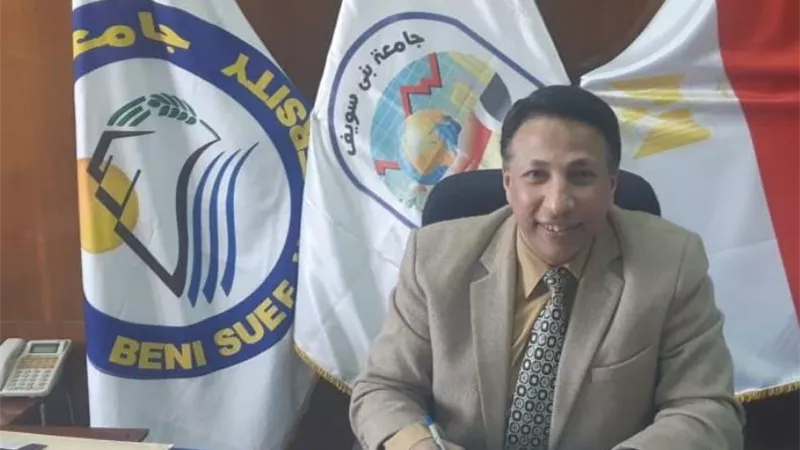 مدرجات وشاشات جديده بتجارة بنى سويف