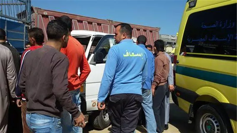 مصرع طفل أثر إصطدامه بلودر بشبين القناطر