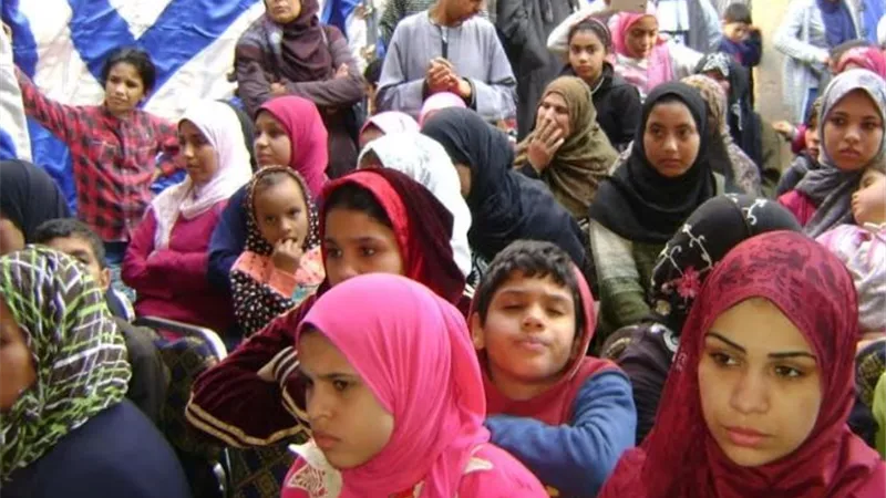 محافظ أسيوط : 