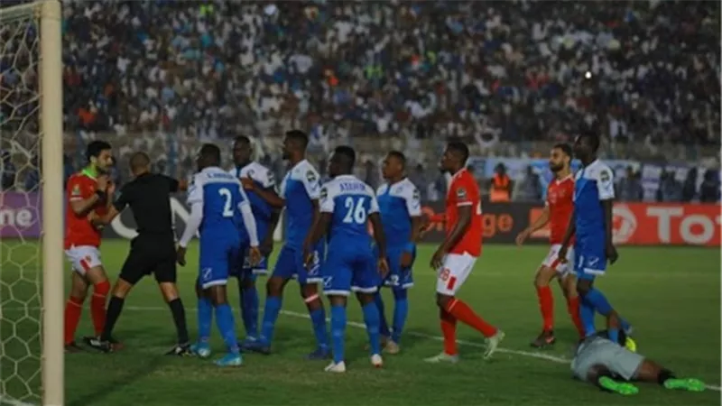 أول تعليق من حكم مباراة الاهلى والهلال عن احداث اللقاء