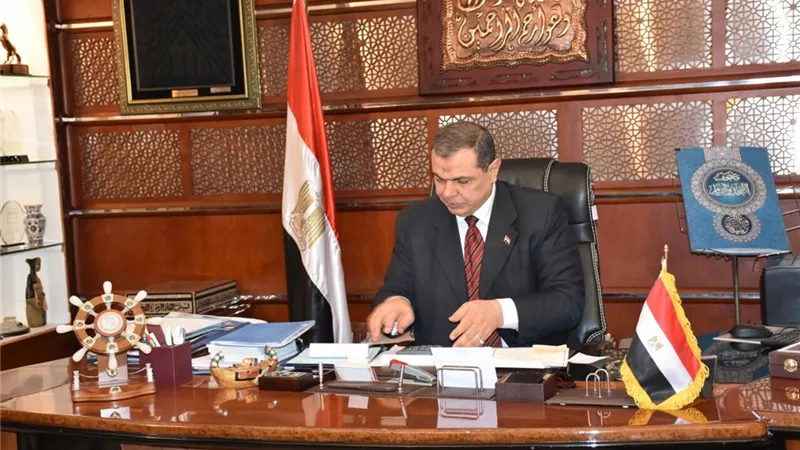 القوى العاملة: مقابل نقدي 3 ألاف جنيه شهريا للوجبات الغذائية لـ 1350 عاملا بالمناجم والمحاجر
