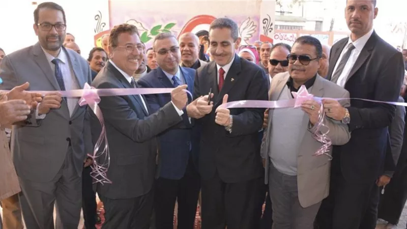 محافظ الغربية ونائبه يفتتحا مدرسة القرشية الثانوية التجارية المشتركة بالسنطة