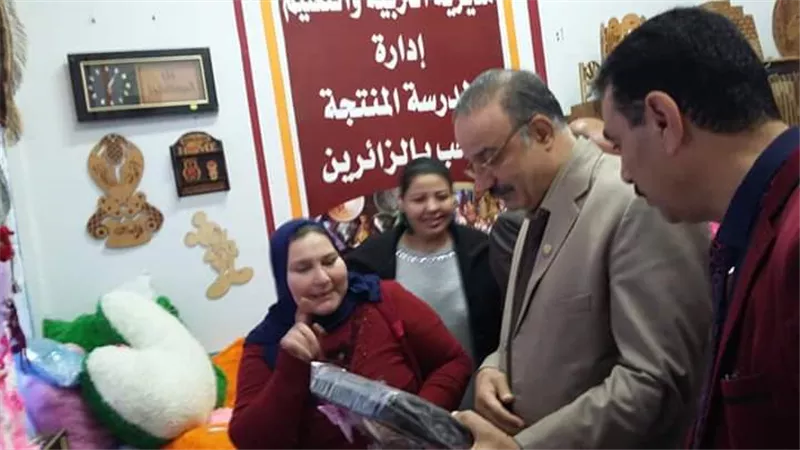 افتتاح معرض منتجات المدرسة المنتجة ببنى سويف