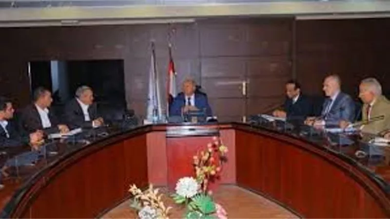 وزير النقل يتابع اجراءات تفعيل جهاز تنظيم النقل البري الداخلي والدولي