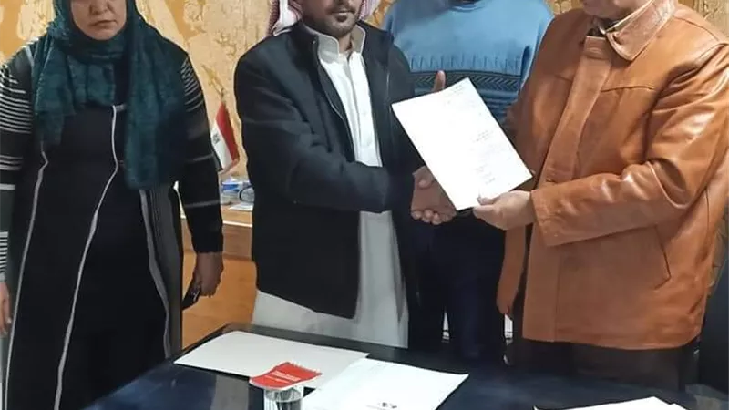 عبد العظيم يسلم الوحدات السكنية لمواطنى المرحلة الثانية