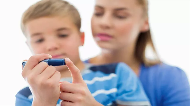 عادات سيئة تزيد من فرصة اصابة طفلك بالسكرى