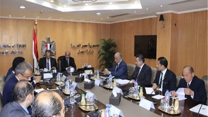 العدل والاتصالات يعقدان اجتماع موسع لبحث أوجه التعاون المشترك
