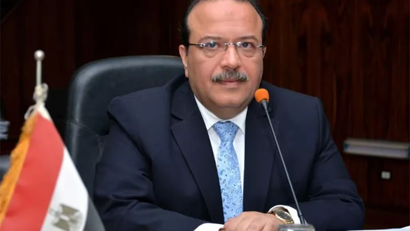وزير التعليم العالي يفاجئ مستشفيات طنطا الجامعي