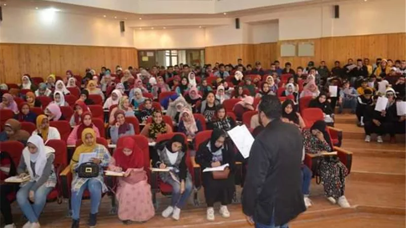 تعليم الوادى الجديد يواصل تنظيم القوافل المجانية لطلاب الثانوية العامة