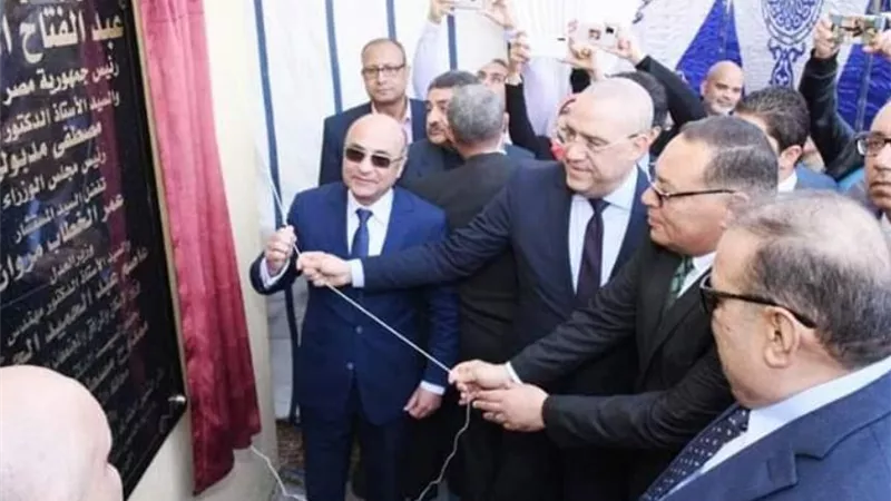 افتتاح مجمع خدمات للشهر العقاري بالعاشر
