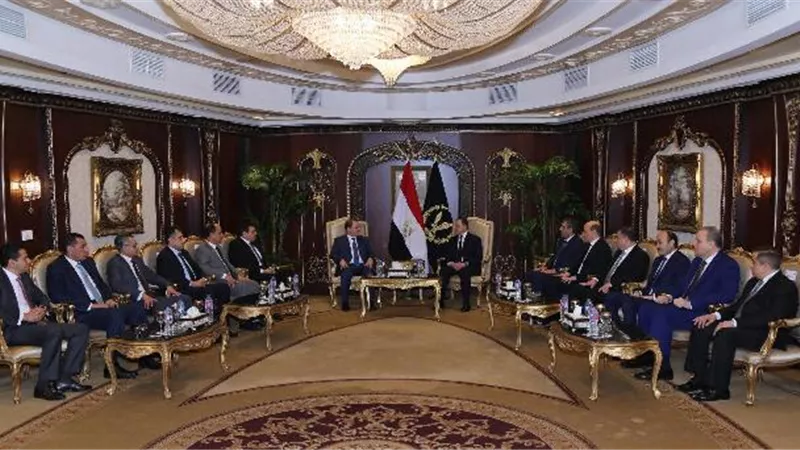 النائب العام لوزير الداخلية: الأمن والاستقرار هو أساس بناء الشعوب ونهضتها