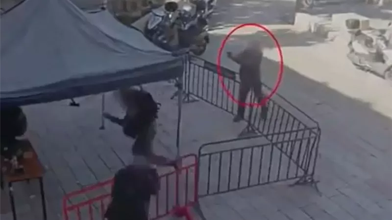 بالفيديو .. لحظة إطلاق النار على جنود إسرائيليين في القدس