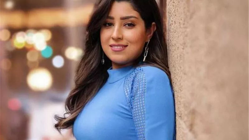 أيتن عامر تتعرض 