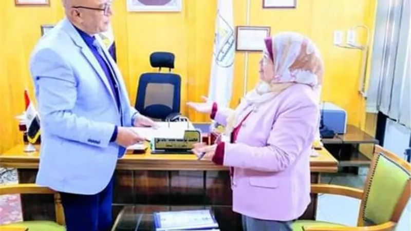 تجديد بروتوكول التعاون بين الصحه وكلية العلاج الطبيعى ببنى سويف .