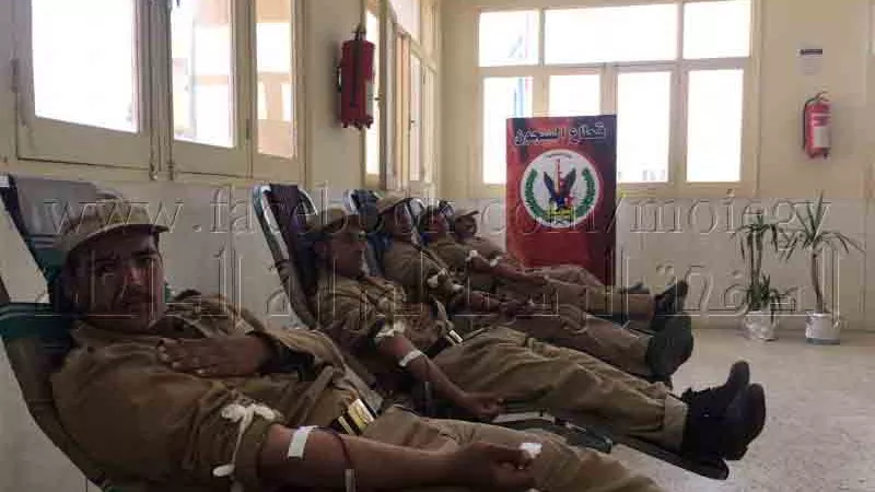 حملة للتبرع بالدم بمشاركة ضباط وأفراد ومجندى قطاع السجون