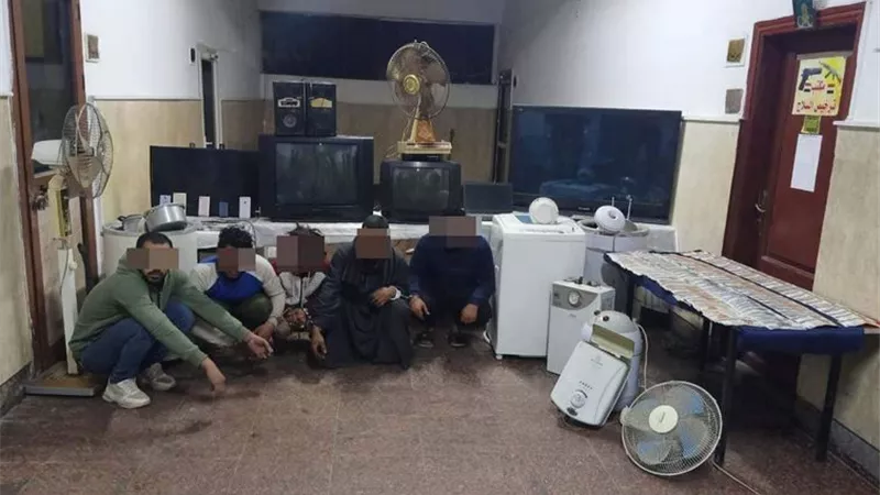 القبض على تشكيل عصابى تخصص فى سرقة المساكن بعين شمس