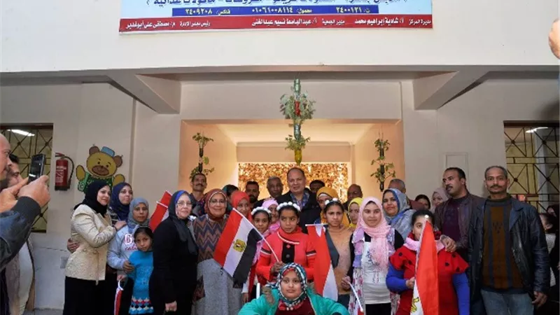 محافظ أسيوط يتفقد مصنع إنتاج الأطراف الصناعية ومركز لتأهيل.. بالصور