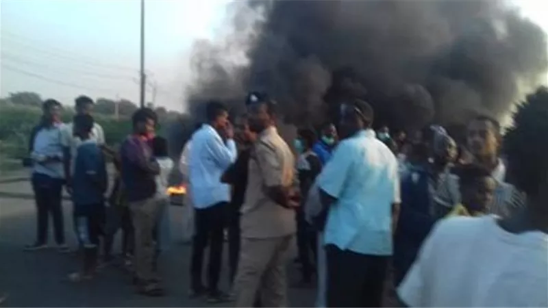 مظاهرات شمال الخرطوم بسبب انعدام الخبز.. صور