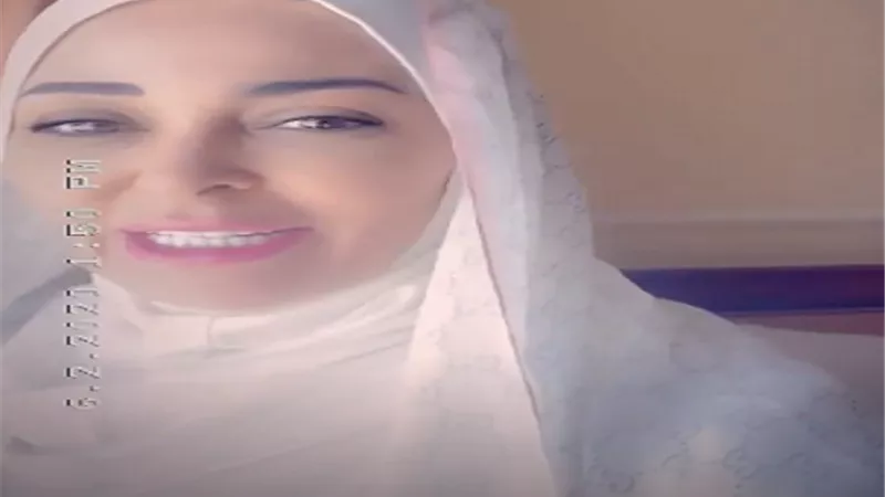 داليا البحيرى تؤدى مناسك العمرة